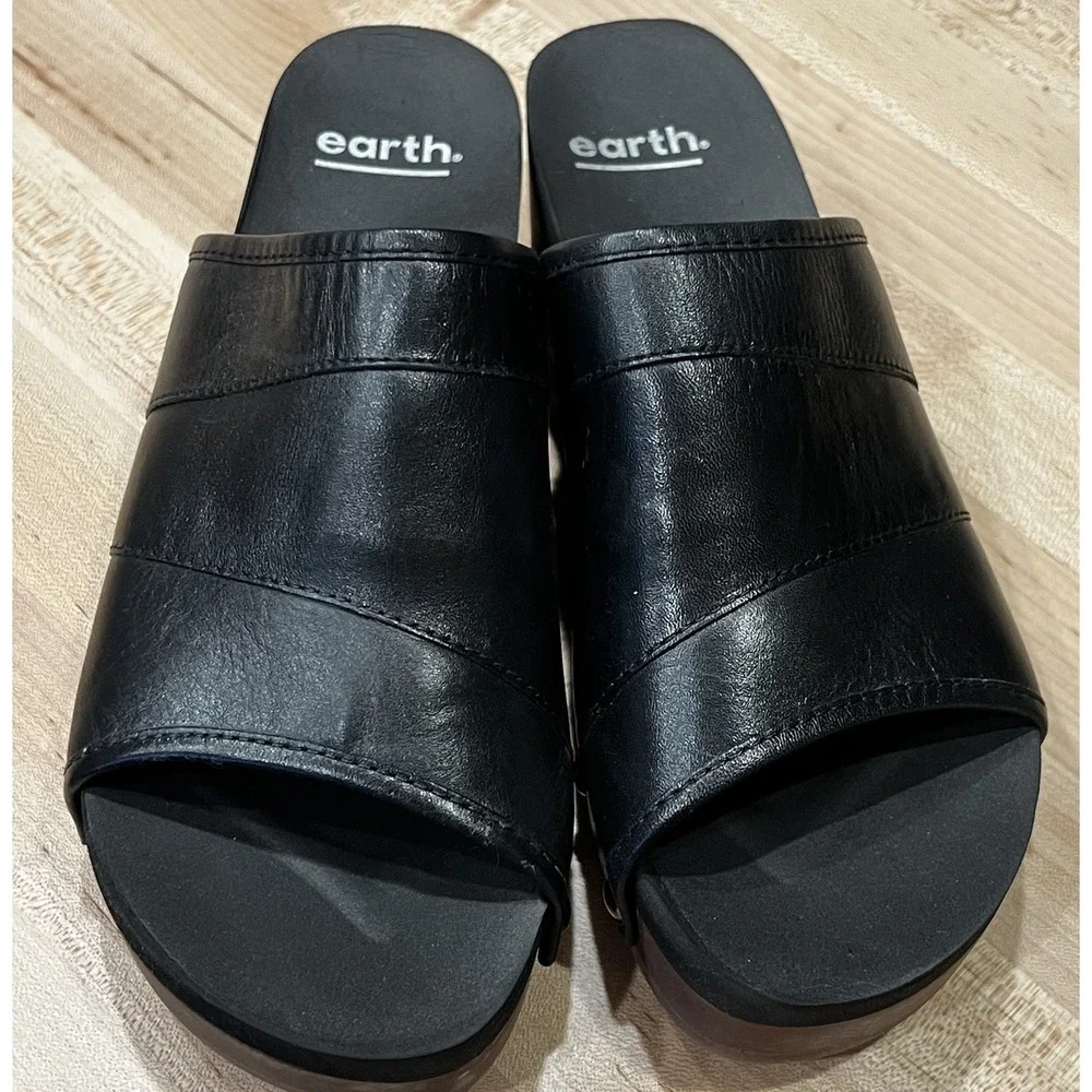 Earth Pine Tiga Soft Calf Black Leather Platform Slides, Women's Size 8
